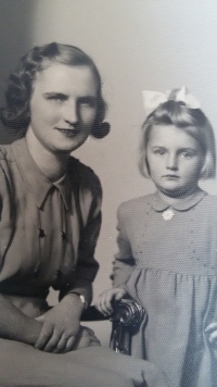 Jiřina with her mother