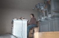 Bohdan Pivoňka playing the church organ