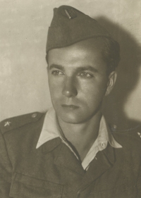 Jan Iserle v roce 1948