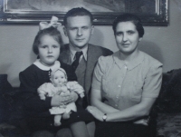 With father Jiří and mother Zdena, 1945