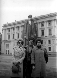 Her colleagues and the statue of Lenin in the background, Eva Kosáková is on the right, 1976