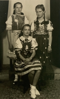 Vlasta (right) with her classmates at school
