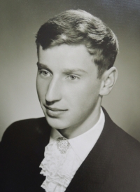 František Sedláček, graduation photo, 1970