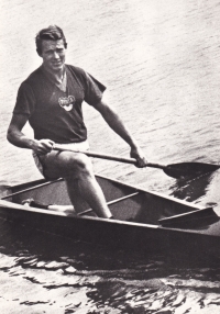 Jiří Čtvrtečka in a canoe 