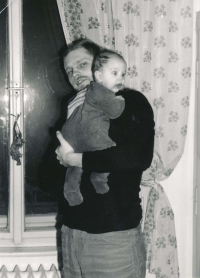 Martin Fendrych with his son Matyáš in 1982
