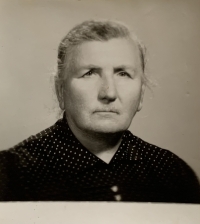 Witness Mária Zaťková, older portrait