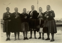 Mária Zaťková (third from the right) with women from Soblahov on a tour