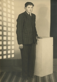 Josef Vopařil in 1951