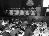 Jaroslav Kopáček (on stage, centre) at a hydraulics and pneumatics conference in the Railwaymen's Club House in Vinohrady (Prague). 1971