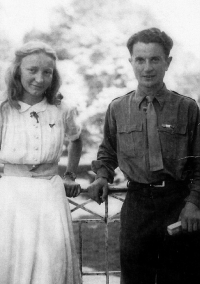 Vlasta s Luisem v květnu 1945
