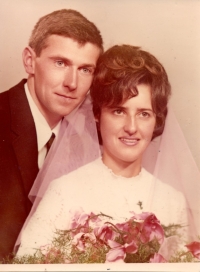 Marie Bednářová and Zdeněk Bednář, a wedding photo, October 10, 1968