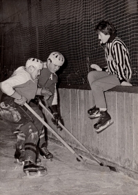 Marie Bednářová – As a hockey referee, 1963