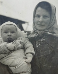 With his mother Marie, the 1940s