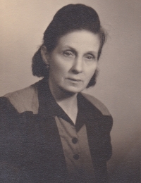 Marie Dvořáková, the wife of Adolf Dvořák, who became already the third temporary mother for Julie