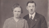 Pavlína Pánková (with her husband) who cared for Julie until the last moments of her life. After that Julie was placed in the children's home