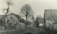 The Vopařils farm and church in Makov