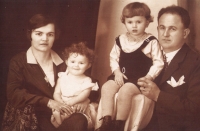 Her family, from left: mother Anna, sister Jarmila, Zora and father Gustav, 1930