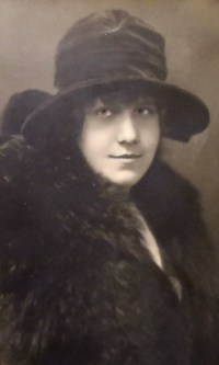 Ludmila Mertová, née Labůnková, witness´s mother 