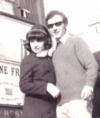 With his wife in Paris