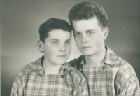 Bohuslav Čtvrtečka (right) with his brother Pavel, around 1955
