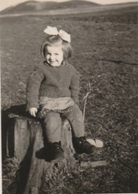 Margit in Vrchová, 1943