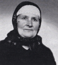 Anna Klimoszová, the witness's grandmother