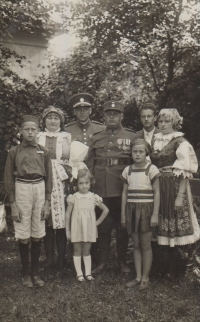 Family photograph, Jiřina Gímešová bottom left