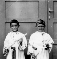 Pavel Záleský (left) at the First Holy Communion / 1963