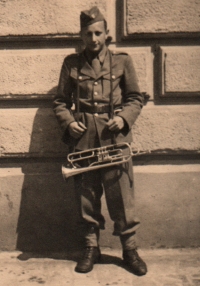 His brother Ladislav in 1947