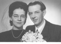 Rodiče pamětnice 14. února 1942:  Bohuslav a Anna Božena Kupšovští