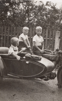 První setkání s motocyklem, pamětník za řídítky, 1939
