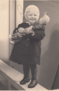 Daniela Brodská, 1940s