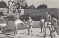 Witness, with number 8. A basketball match in Pardubice. 1951