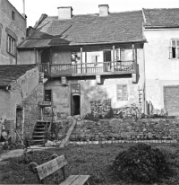 Domov rodiny Samcových po odsunutých Němcích