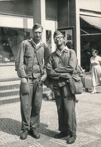 During the military service, Tomáš Pačes is on the right, 1959