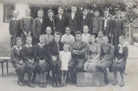 School photo, Tichov, 1940–1941