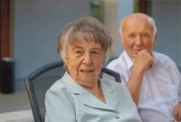Josef Mervart s druhou manželkou Helenou Mervartovou, roz. Mazánkovou, 2019.