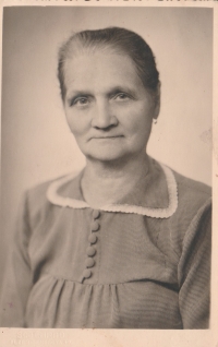 Grandmother of witness Marie Dudová