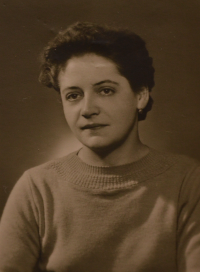 Bohumila Hofmannová in her youth