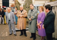 Jana Müllerová is second from the right, as a vice-mayor stood in for Olga Havlová at an exhibition on aid to the town of Osijek during the Serbo-Croatian War