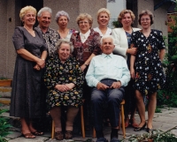 Věra Cinková with siblings and parents, 1996
