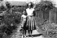 Drahomíra Černotová with her son Jindřich / the 1950s 