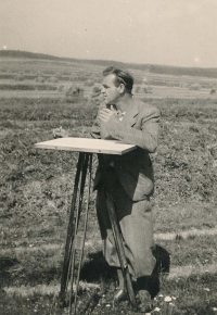 Father František Boguszak while working