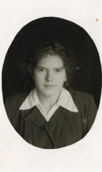 Дарія Гермак, фото зроблене в Кінешмі 1.11.1954