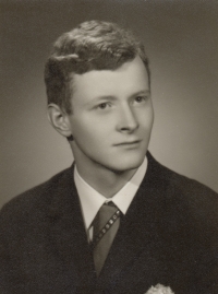 Vladimír Emmer, school-leaving photo, 1970