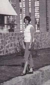Elena Moskalová in the Olympic village in Mexico in 1968