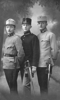 Bratři Julius, Ladislav a Jaromír Fürstovi, 1916