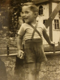 Luhačovice, Michal in 1952.
