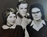 Witness with his sister Marie and mum Božena 