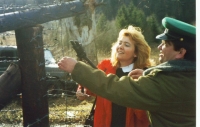 Cutting the border fence, 3 February 1990 

